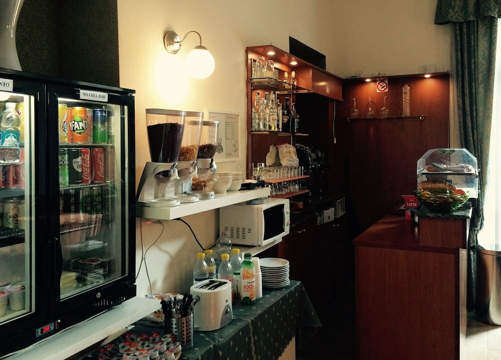 Фото Hotel Atena