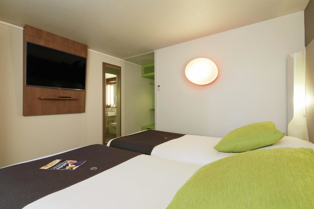 Фото Campanile Hotel Senlis