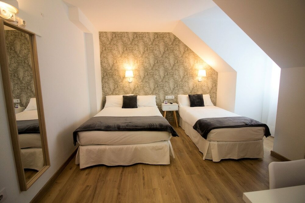Фото Hotel Vilagarcia