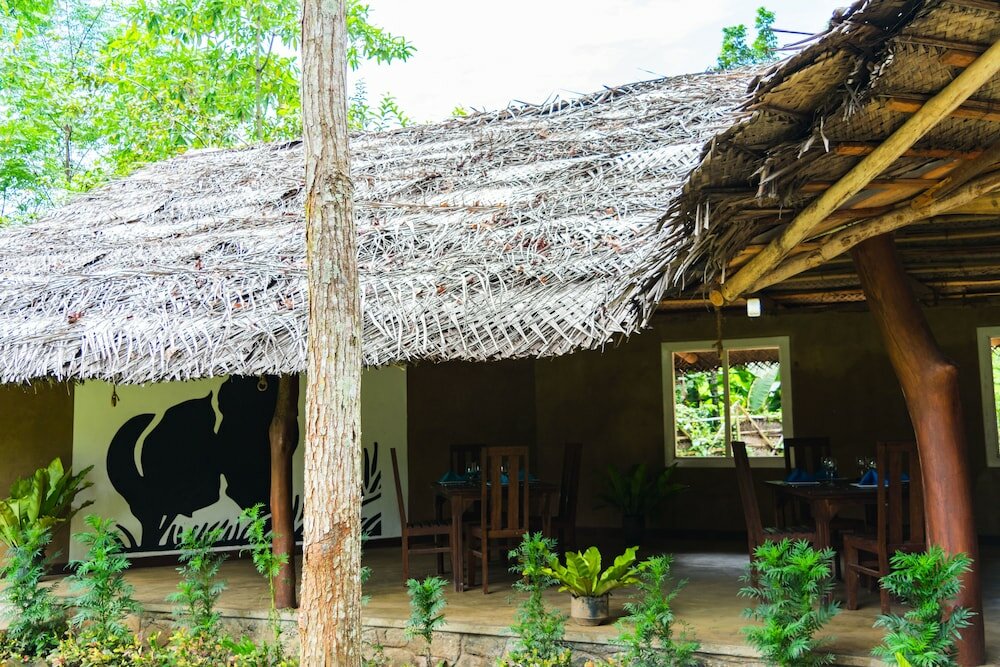 Фото Kandy Cabana Eco Resort