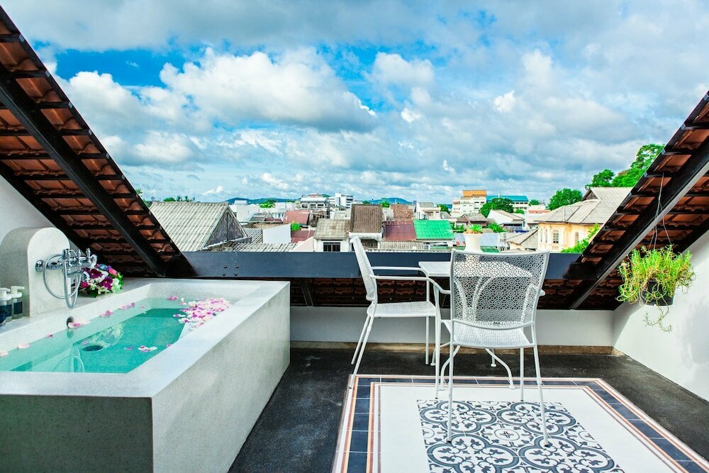 Hotel Xinlor House, Phuket, photo