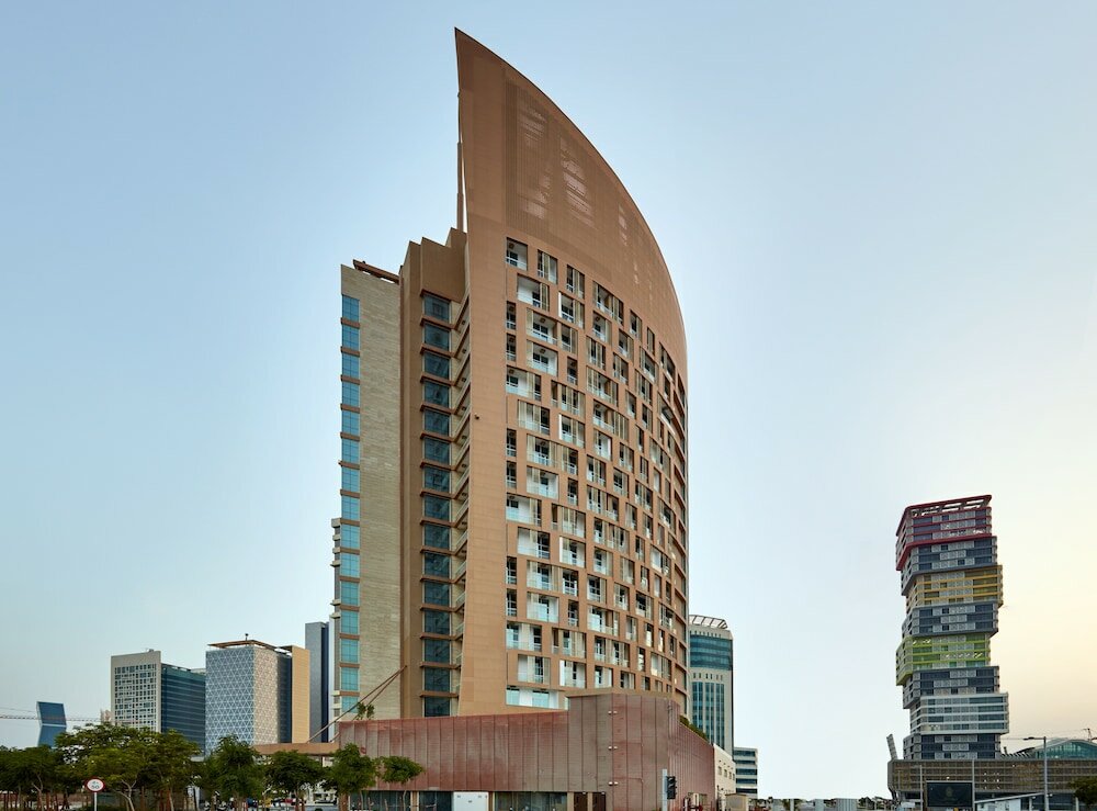 Фото Staybridge Suites - Doha Lusail, an IHG Hotel