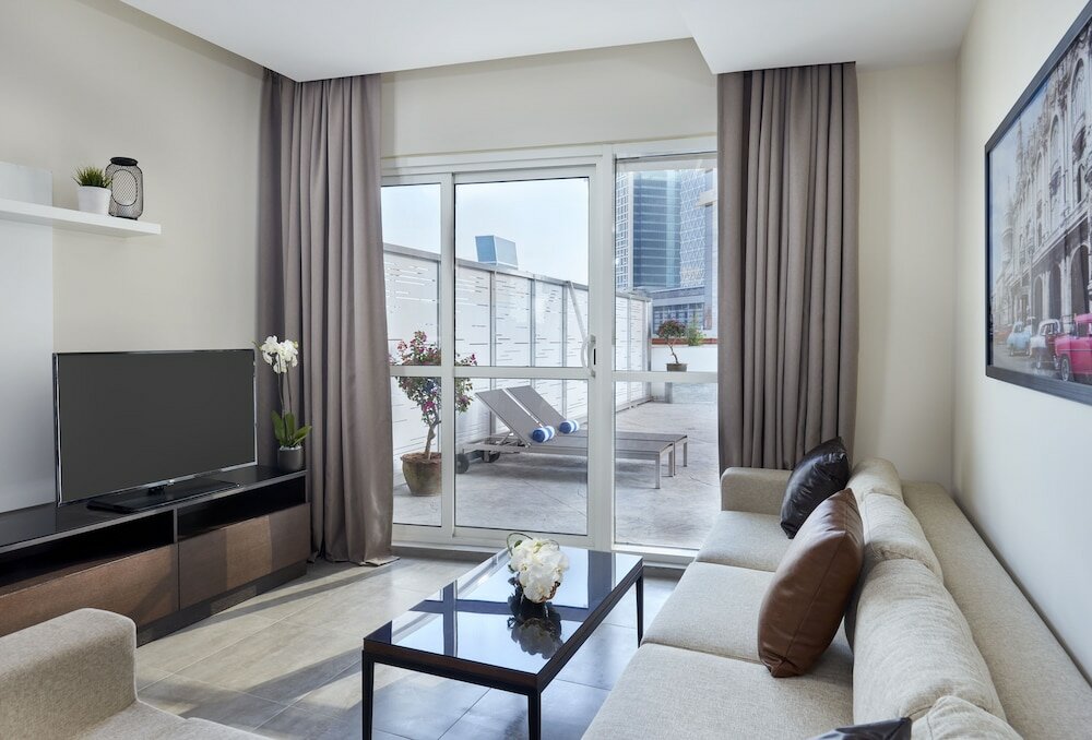 Фото Staybridge Suites - Doha Lusail, an IHG Hotel