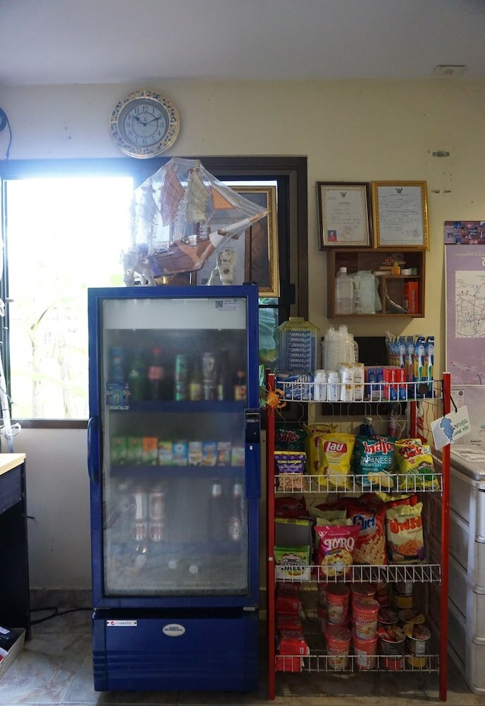 Фото Phoemphoon 2 Hotel