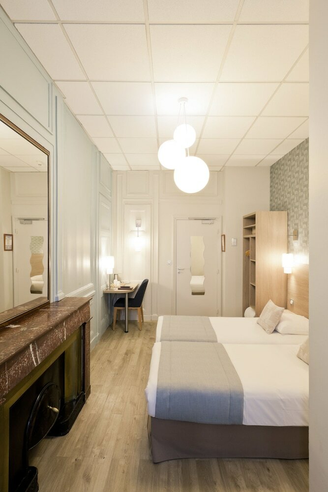 Фото Hôtel du Dauphin