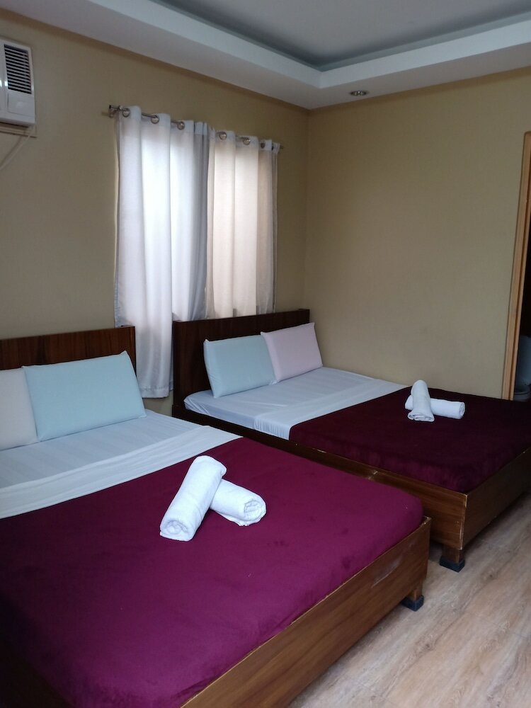 Фото East Square Inn