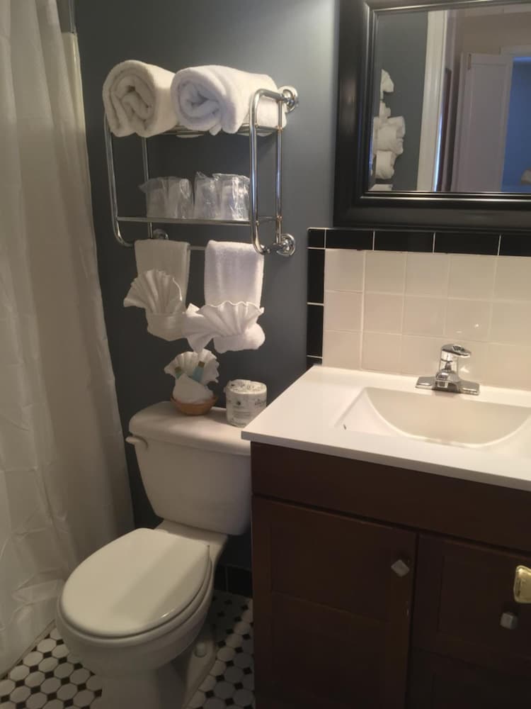 Фото Whitman Motor Lodge