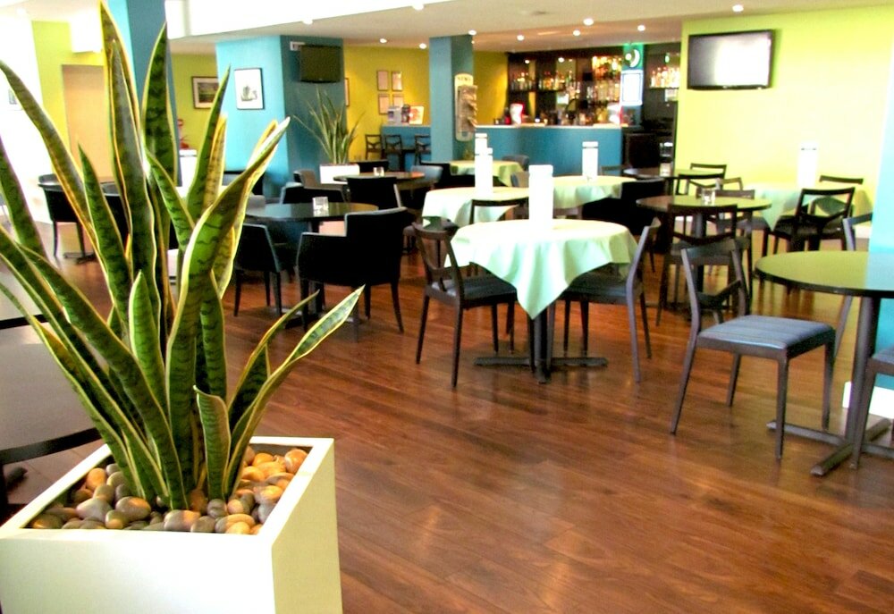 Фото Heeton Concept Hotel City Centre Liverpool