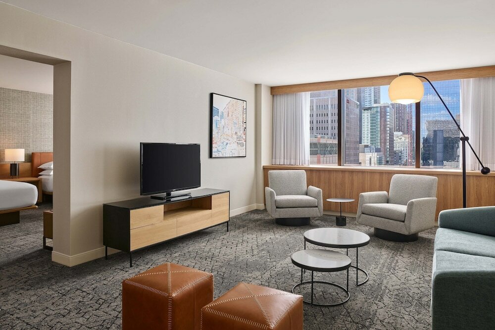 Фото Sheraton Denver Downtown Hotel