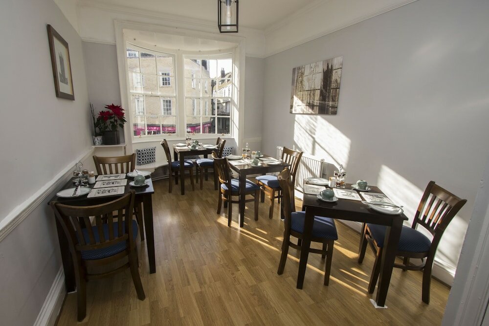 Фото Cathedral Gate Hotel