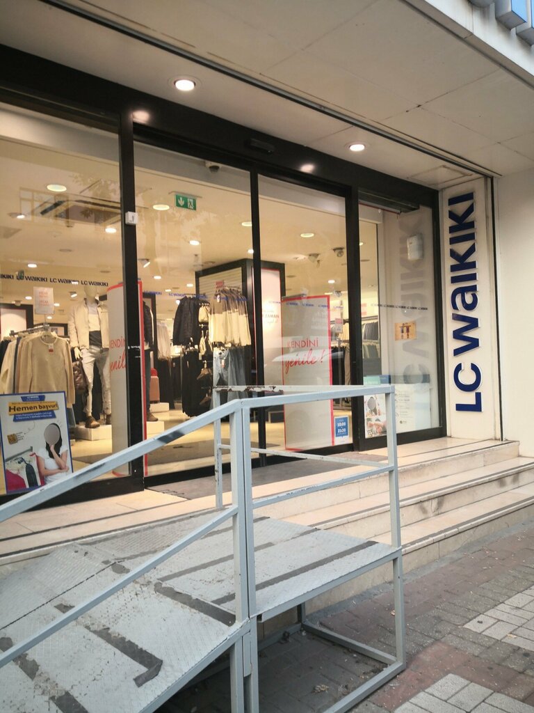 Clothing store LC Waikiki, Bursa, photo