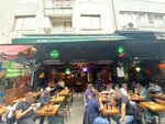 E5 Pub (İstanbul, Kadikoy, Caferağa Mah., Güneşlibahçe Sok., 58A) ، حانة، بار