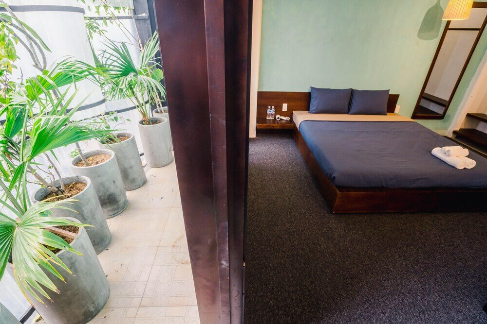 Фото The Garden Hotel and Apartment