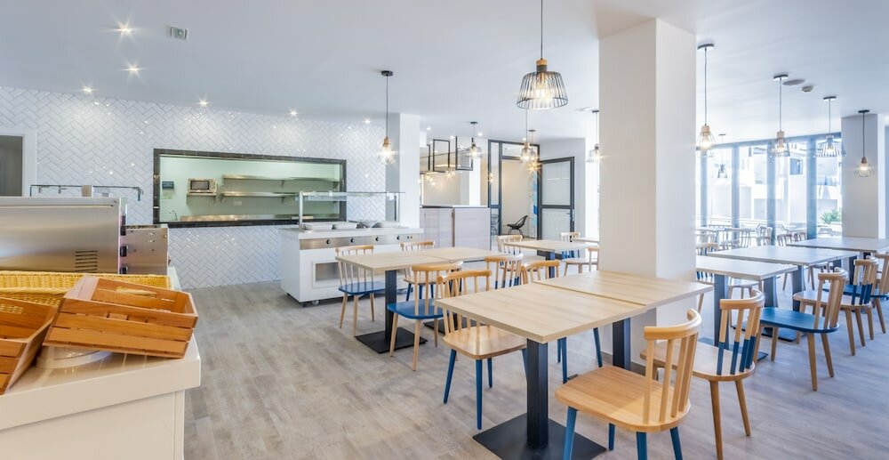 Фото R2 Bahía Kontiki Beach Apartments