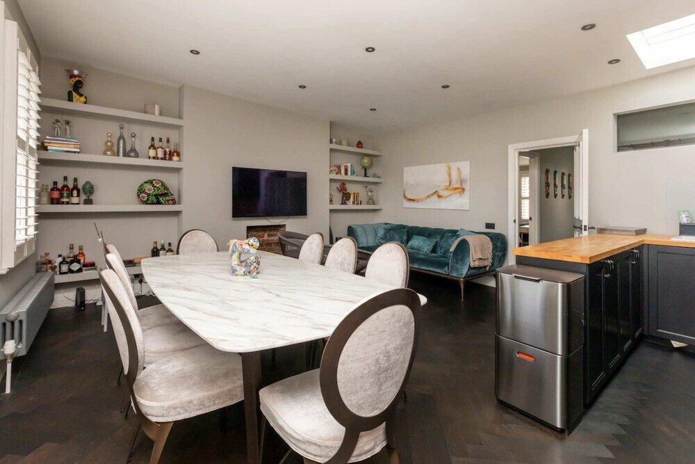 Фото Dazzling Top Floor 1bedroom Flat - Earl's Court!