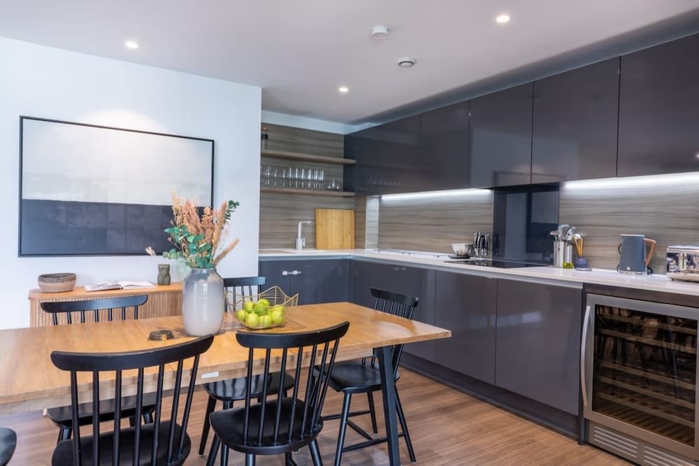 Фото The Wandsworth Gem - Astonishing 3bdr Flat