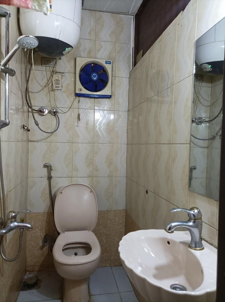 Фото Kings Palace Inn Hostel