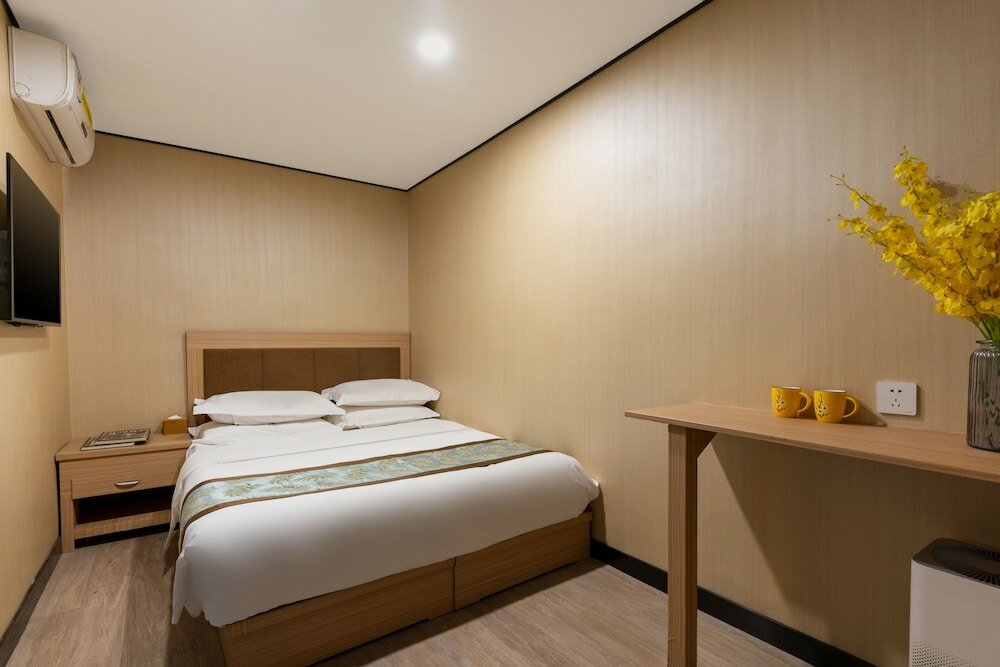 Фото East Sacred Hotel