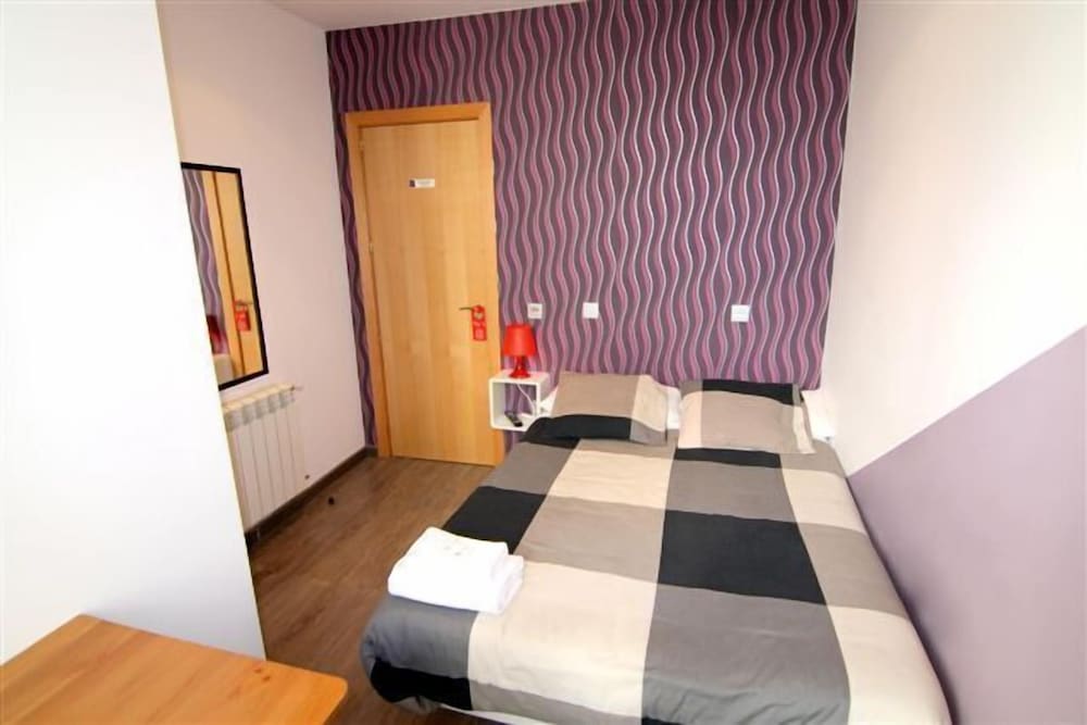 Фото Hostal Abril