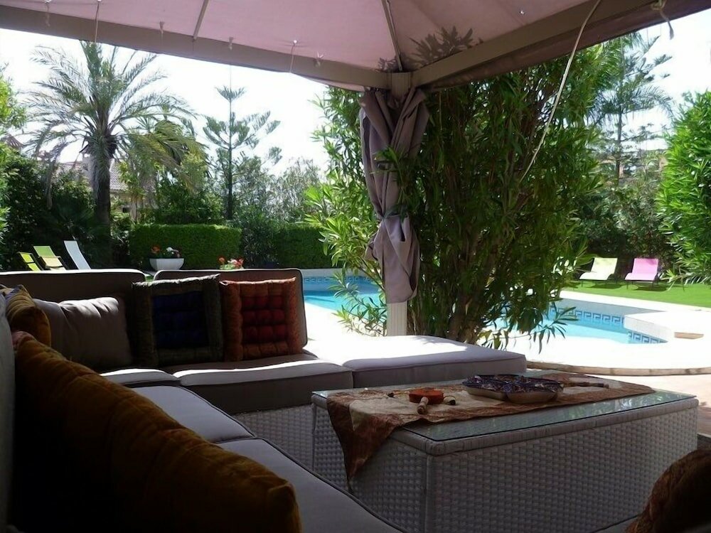 Фото Great Villa Close To Beach - Marbella