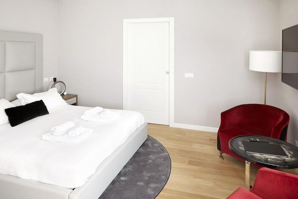 Фото Prestige Boutique Homes Aparthotel Piazza Duomo