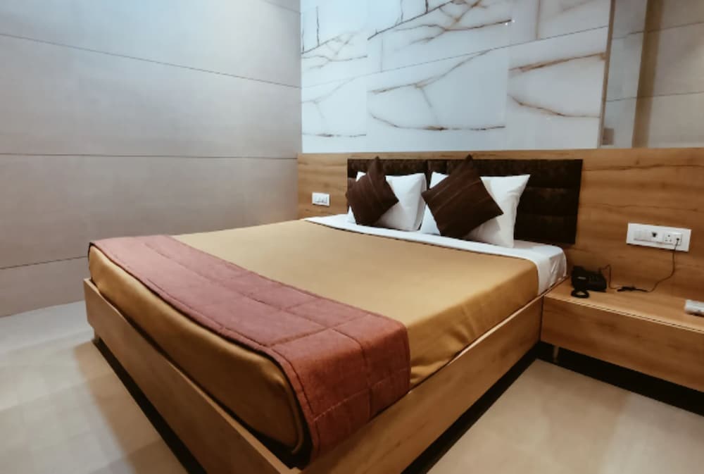 Фото Hotel Prasad Nx