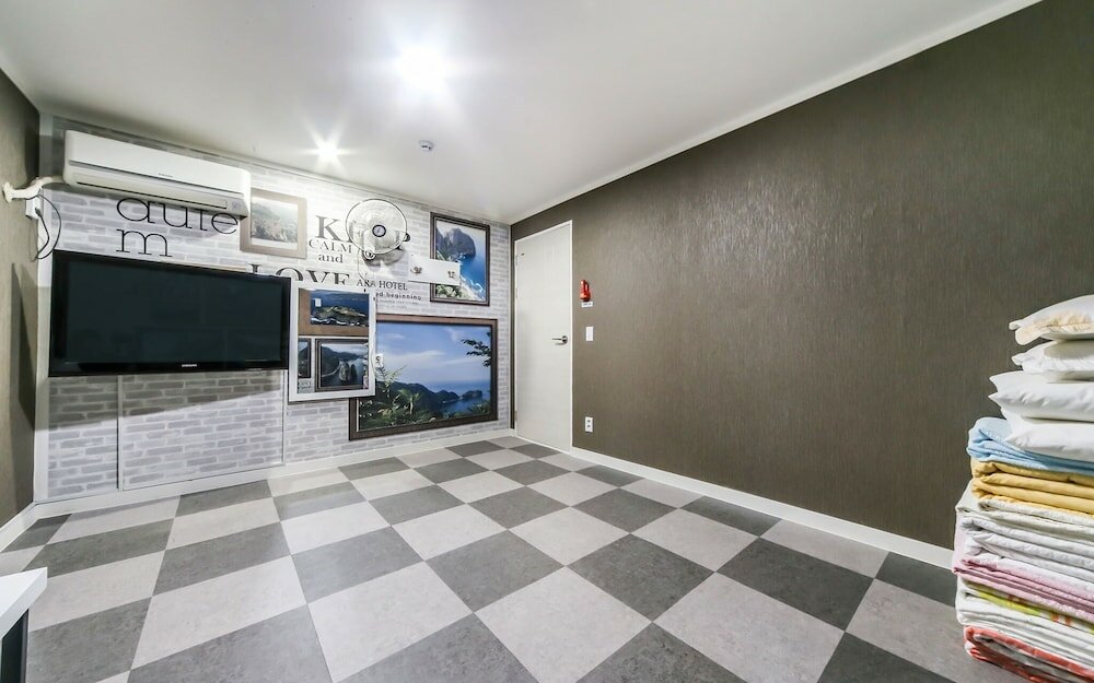 Фото Ulleung Ara Hotel