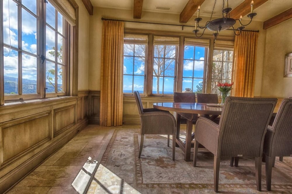 Фото Lx1: Chateau D' Renaitre - Carmel-by-the-sea Luxury Villa: