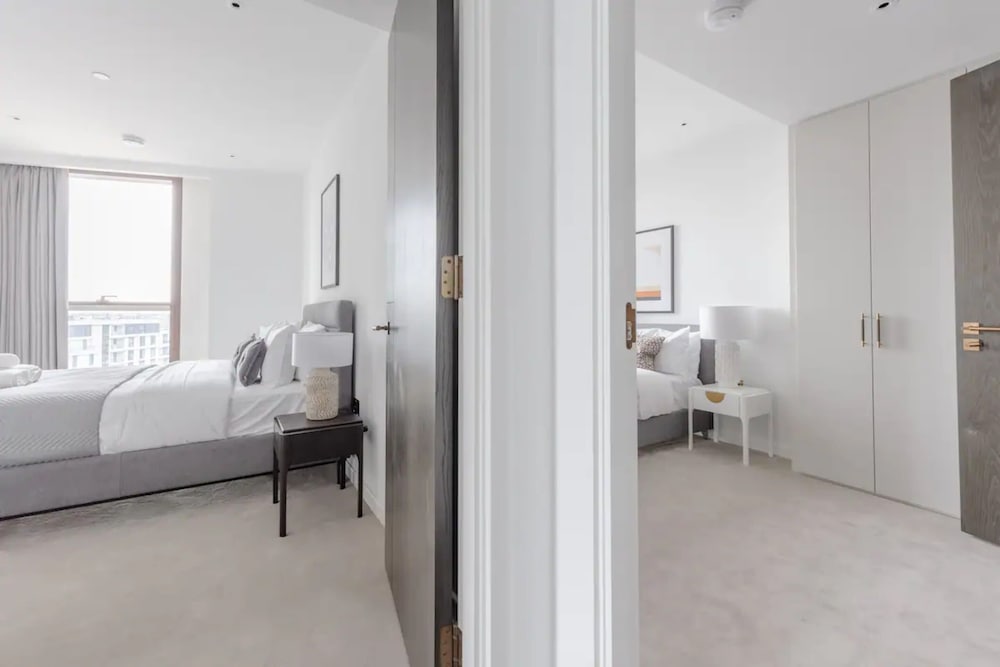 Фото Luxurious 2bd Flat by the River Near Vauxhall