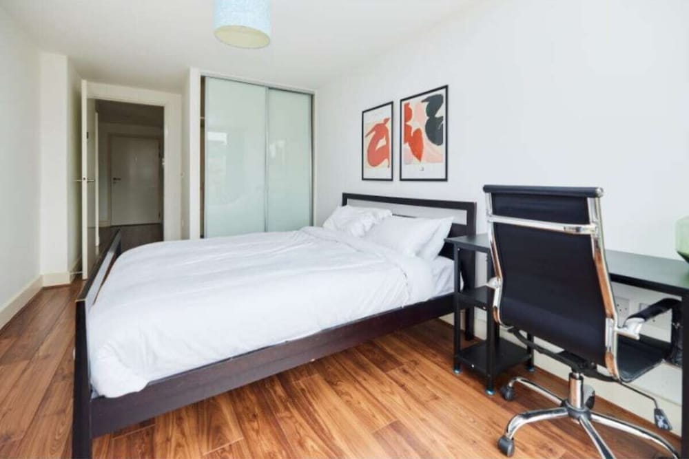 Фото The Graham Park Hideout - Breathtaking 2bdr Flat With Balcony