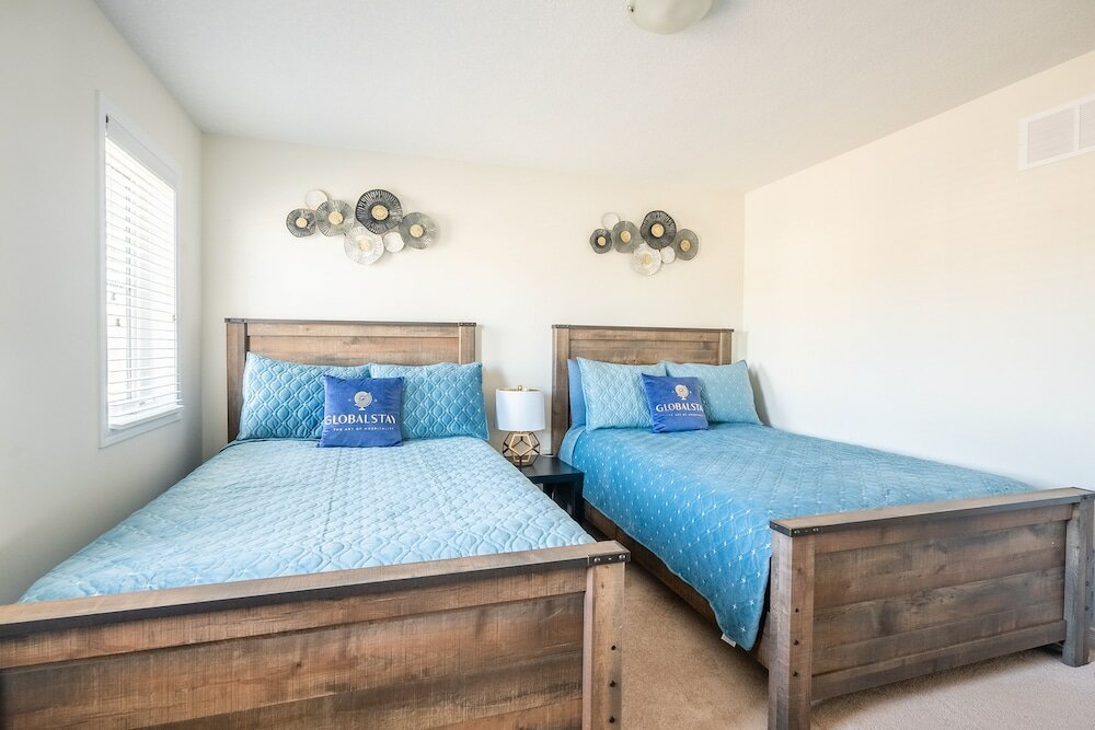 Фото New 3br Townhouse, Minutes to Niagara Falls and Brock University by Globalstay