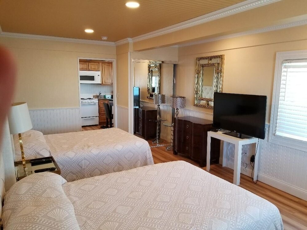 Фото Vineyard Harbor Motel