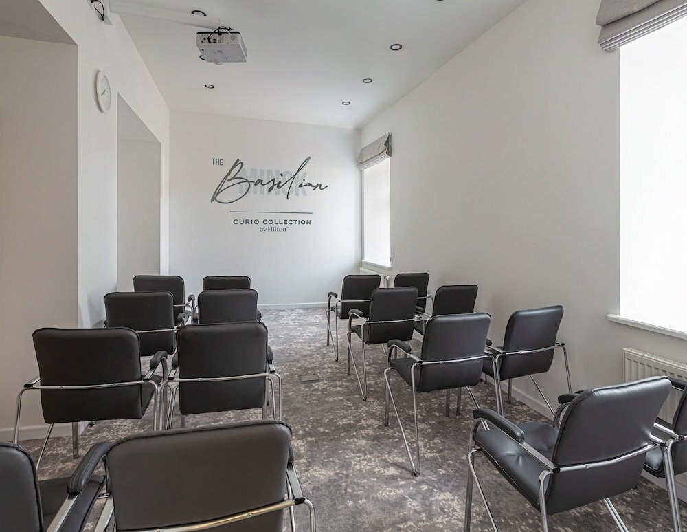 Фото The Basilian Minsk, Curio Collection by Hilton