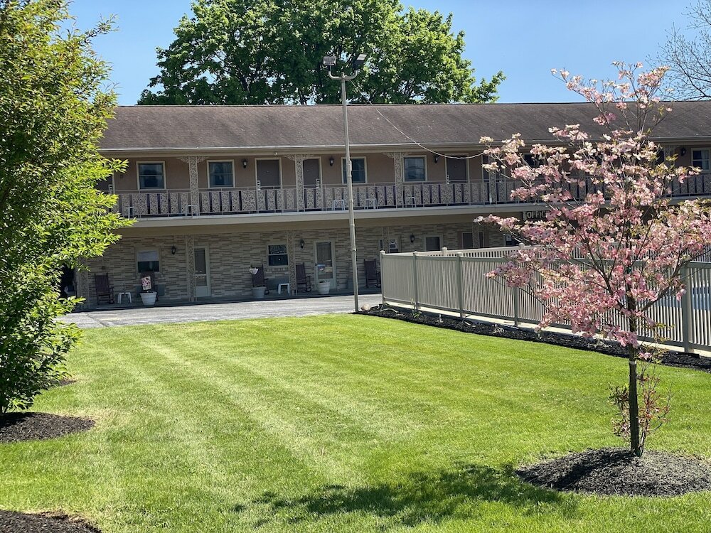 Фото White Rose Motel - Hershey