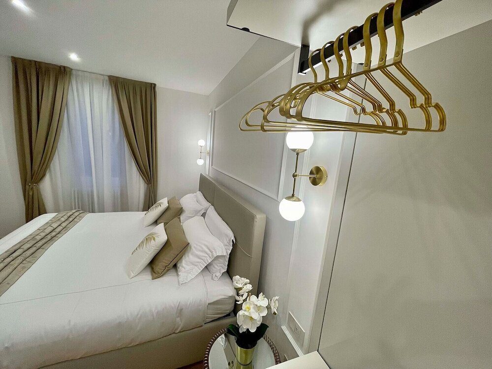 Фото Bellagio Luxury Suites Apartments