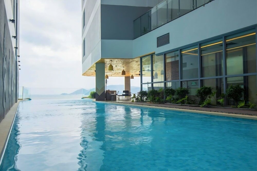 Фото Panorama Beachfront Nha Trang by Lyn Condotel