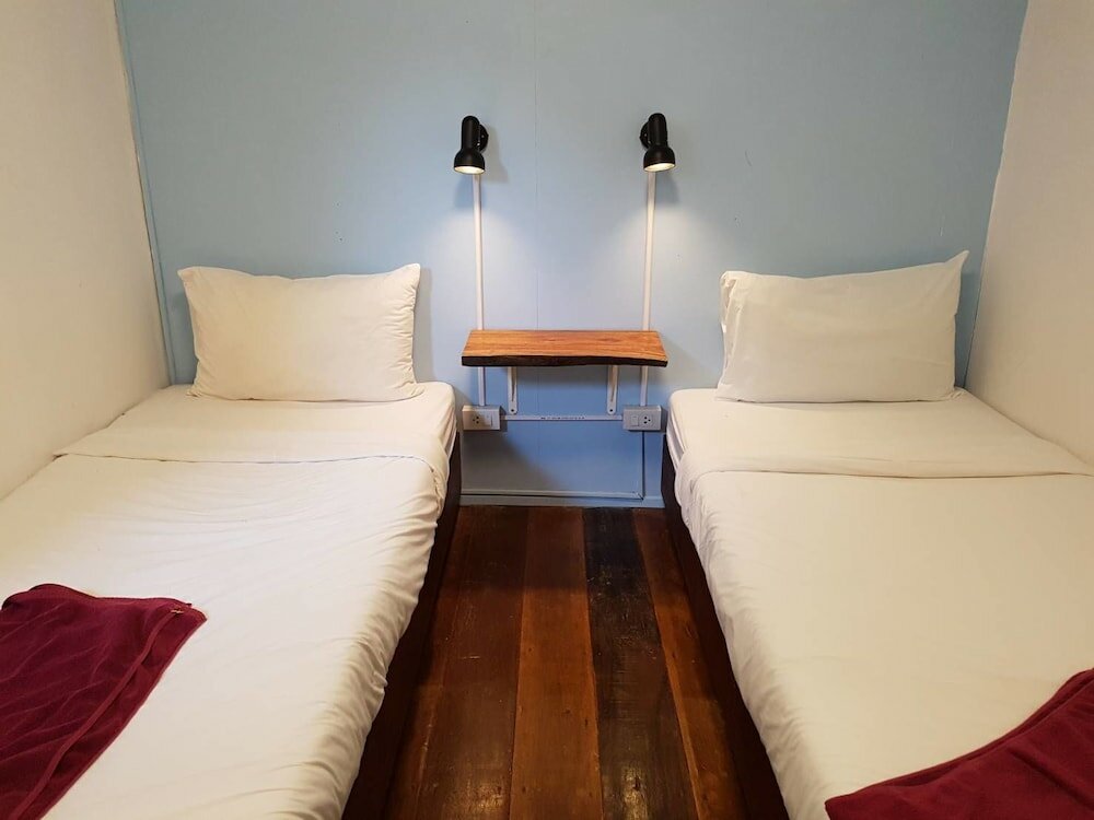 Фото Fundee House Nicha Hostel