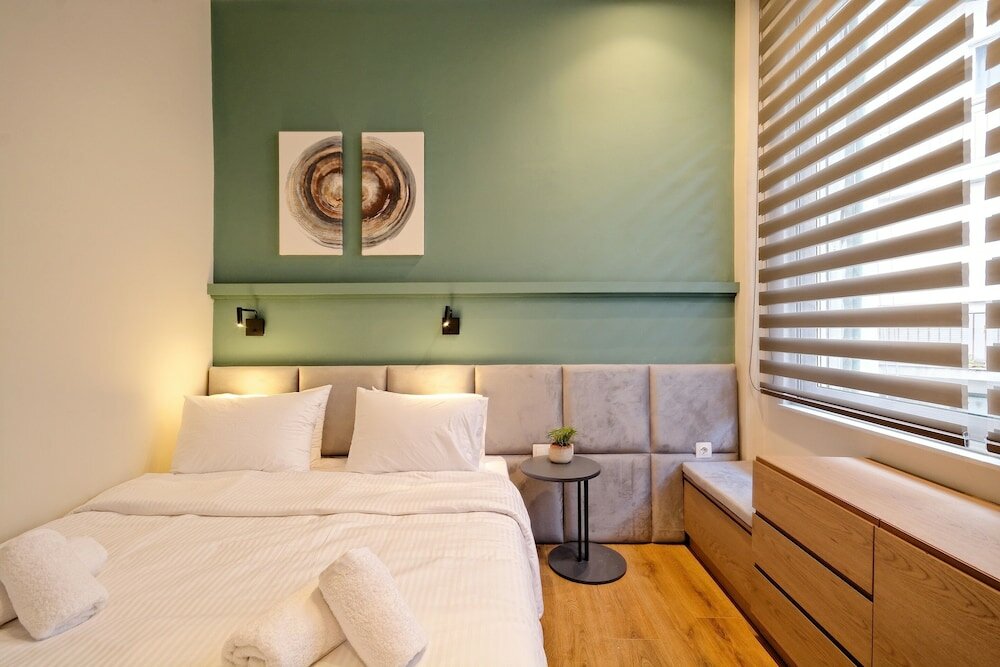 Фото The Flirty Athens