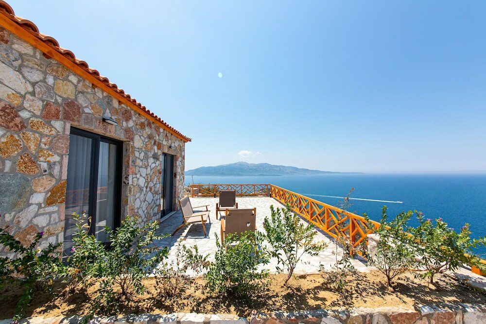 Фото Santa Oliva Suites