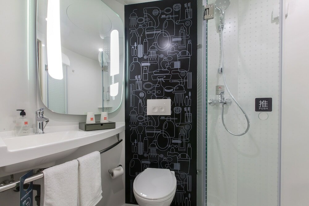 Фото Ibis Wuhan Hubu Alley Hotel