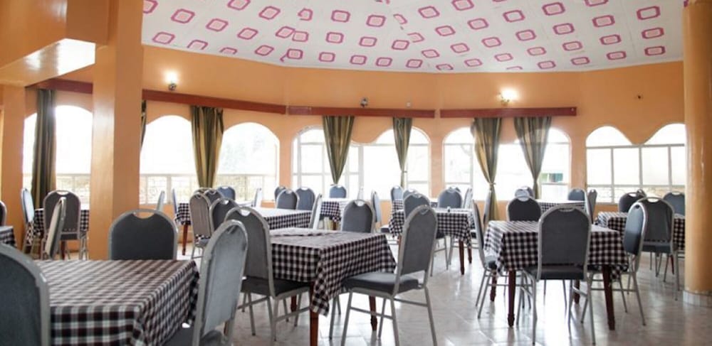 Фото Cool Rivers Hotel