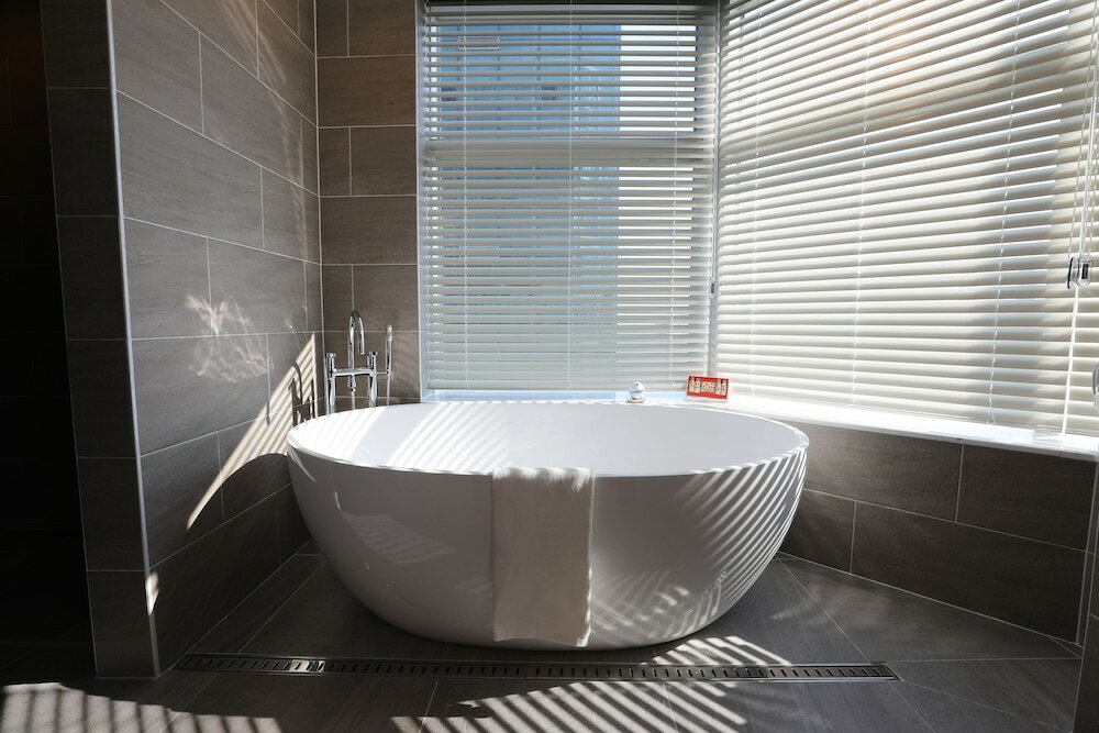 Фото H Avenue Gwangalli Beach