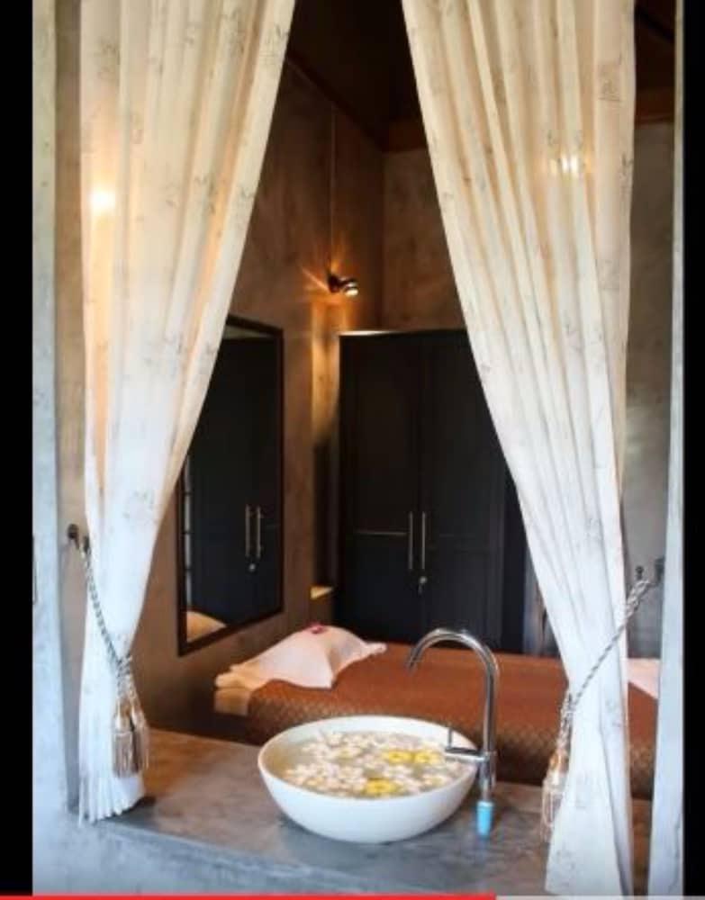 Фото The Hip Resort @ Khao Lak