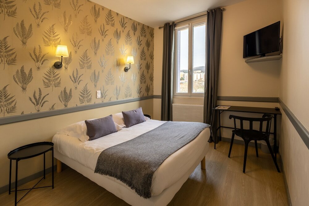 Фото L'Aptois Hotel