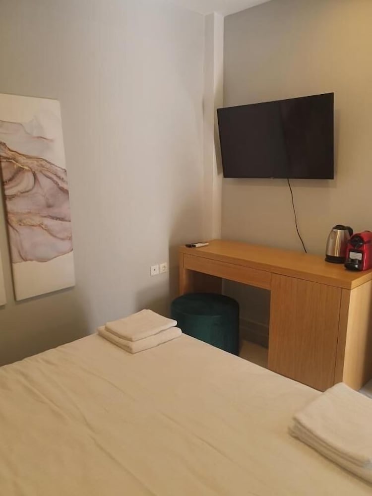 Фото Solomou Inn Boutique Rooms