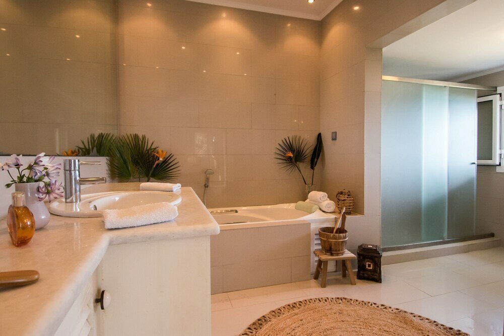 Фото Azzuro Beach House