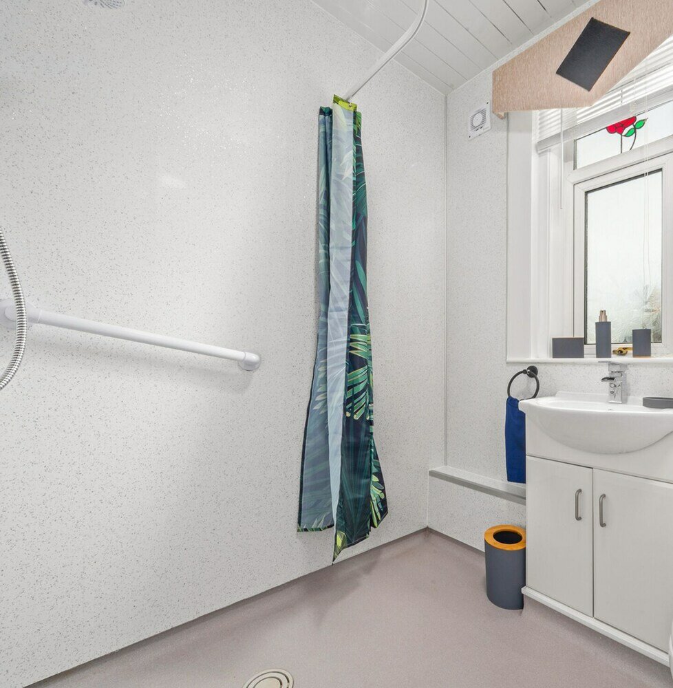 Фото One Bedroom Apartment by Klass Living Serviced Accommodation Hamilton - Back'O'Barns Apartment With WiFi