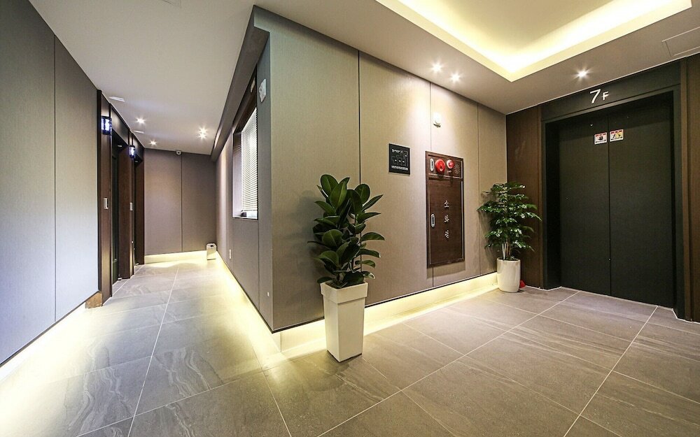 Фото Hotel Button