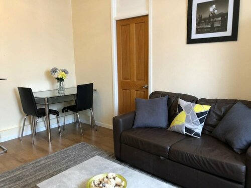 Гостиница Entire Flat. Very Comfortable. 1 Bedroom London в Лондоне