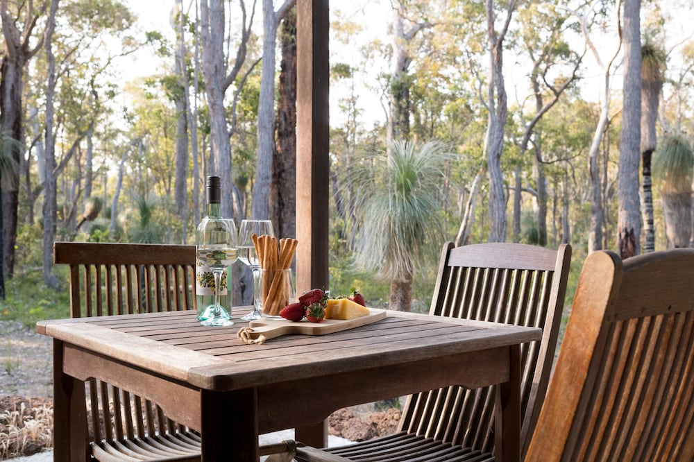 Фото Island Brook Estate Vineyard and Chalets